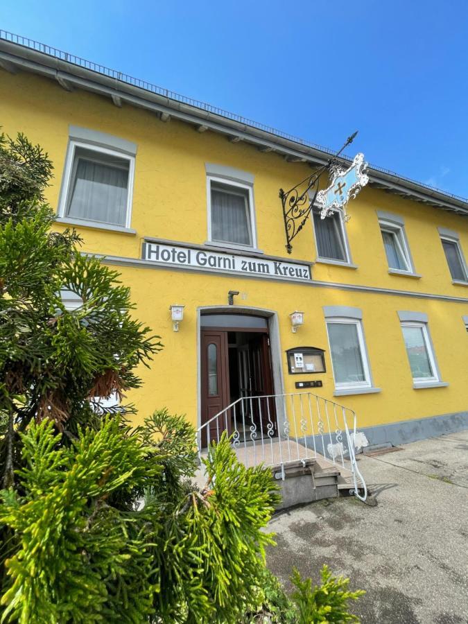 Kreuz! Einfach. Guenstig. Schlafen. Bed & Breakfast Ulm Exterior photo